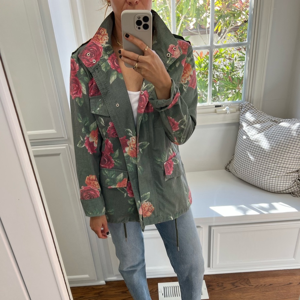 VICI Utility Jacket with Roses Size S